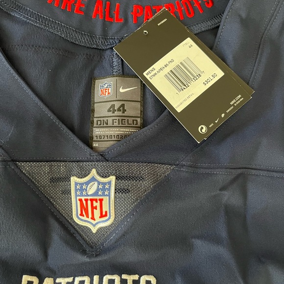 Autographed Mac Jones Jersey - Picture 4 of 7